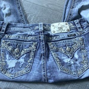 Miss Me jeans. Size 28. Super cute. Fresh and stylish.